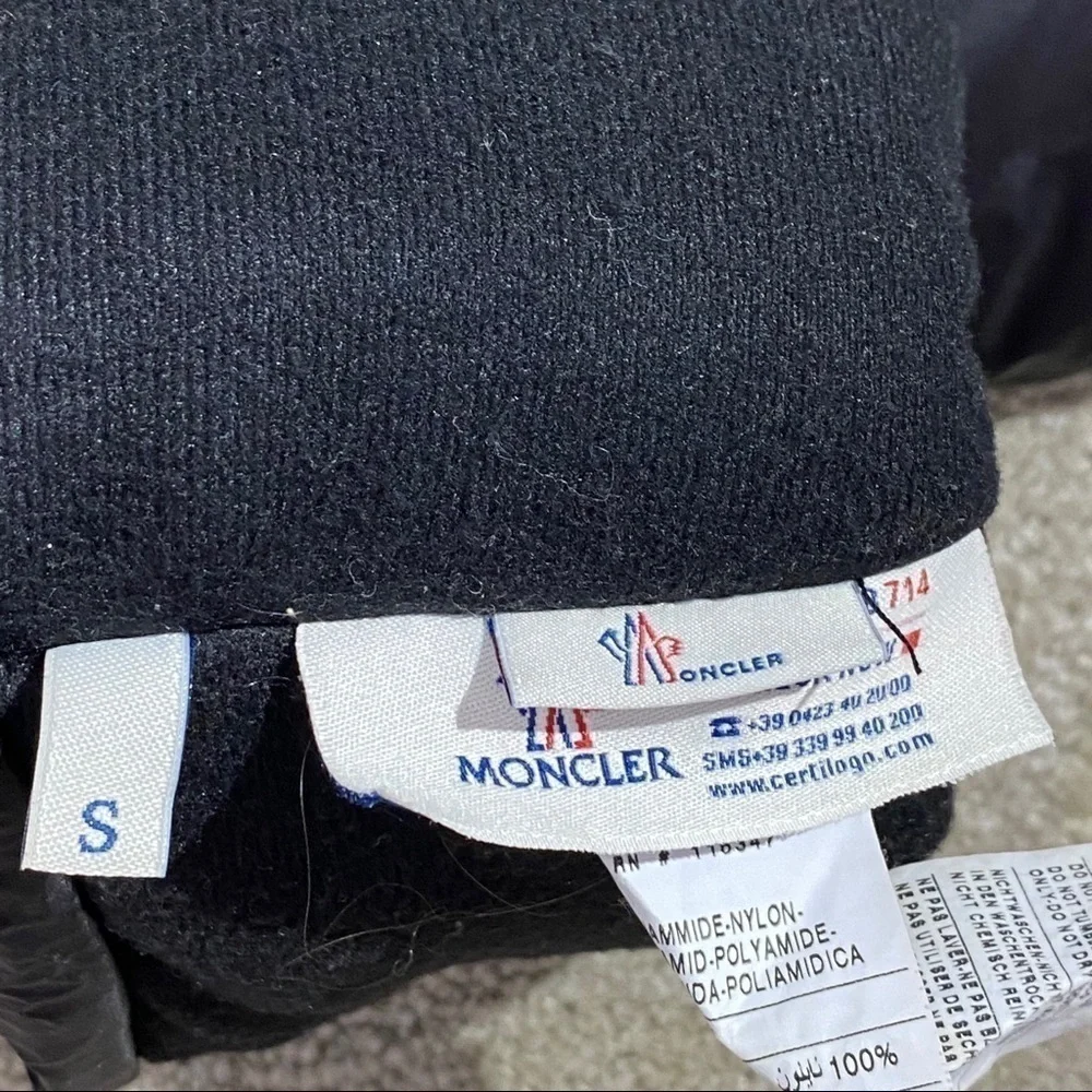 MONCLER Black Long Leather down Puffer Gloves